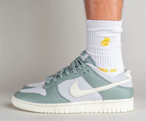 nike dunks mica green